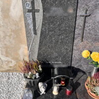 kleines Urnengrab von WOPL Grabsteine Inh: Marco Pototschnig Steinmetz - Natursteine