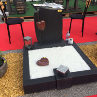 Ausstellung von WOPL Grabsteine
